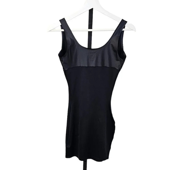 SPANX Open Bust Slip Assets Spot On Slimmers  Black Shaping Slimming Size Medium - Picture 2 of 9